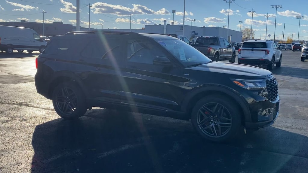 New 2026 Ford Explorer ST-Line SUV