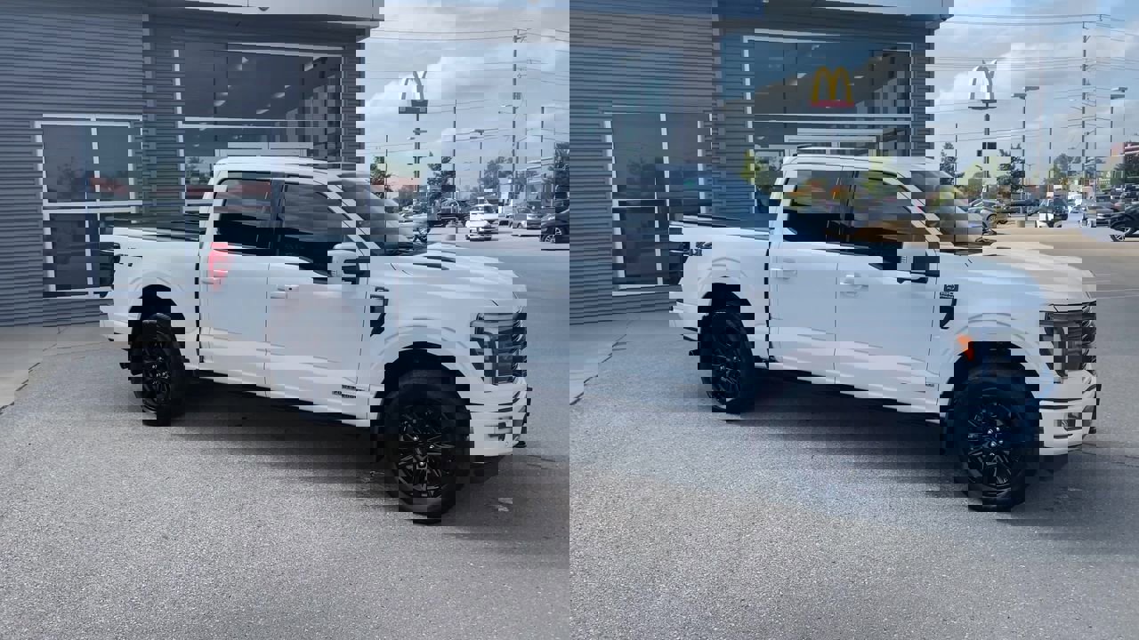 2024 Ford F-150 Platinum photo 3