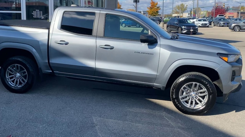 Used 2023 Chevrolet Colorado 4WD LT Truck Crew Cab