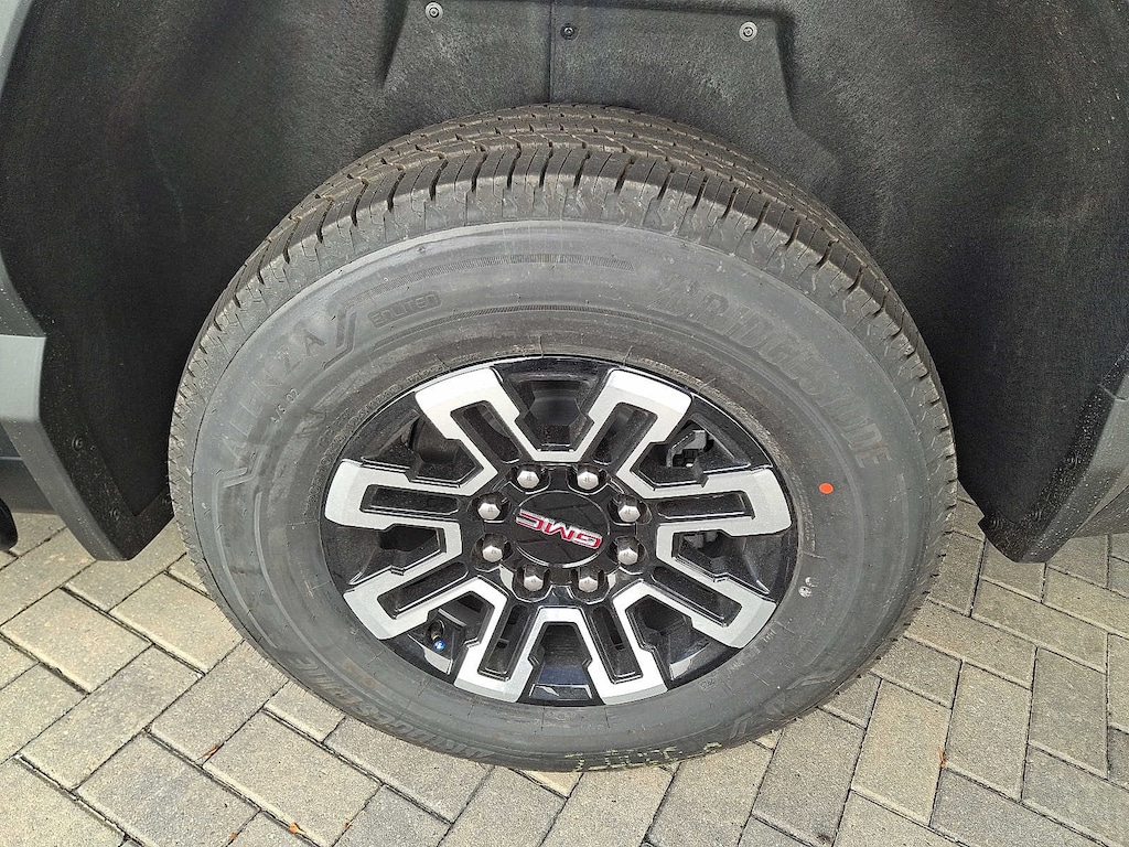 New 2026 GMC Sierra EV Standard Range Elevation e4WD Crew Cab e4WD Crew Cab