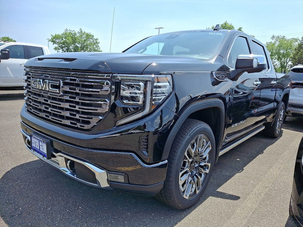 New 2025 GMC Sierra 1500 Denali Ultimate 4WD Crew Cab 147 4WD Crew Cab 147