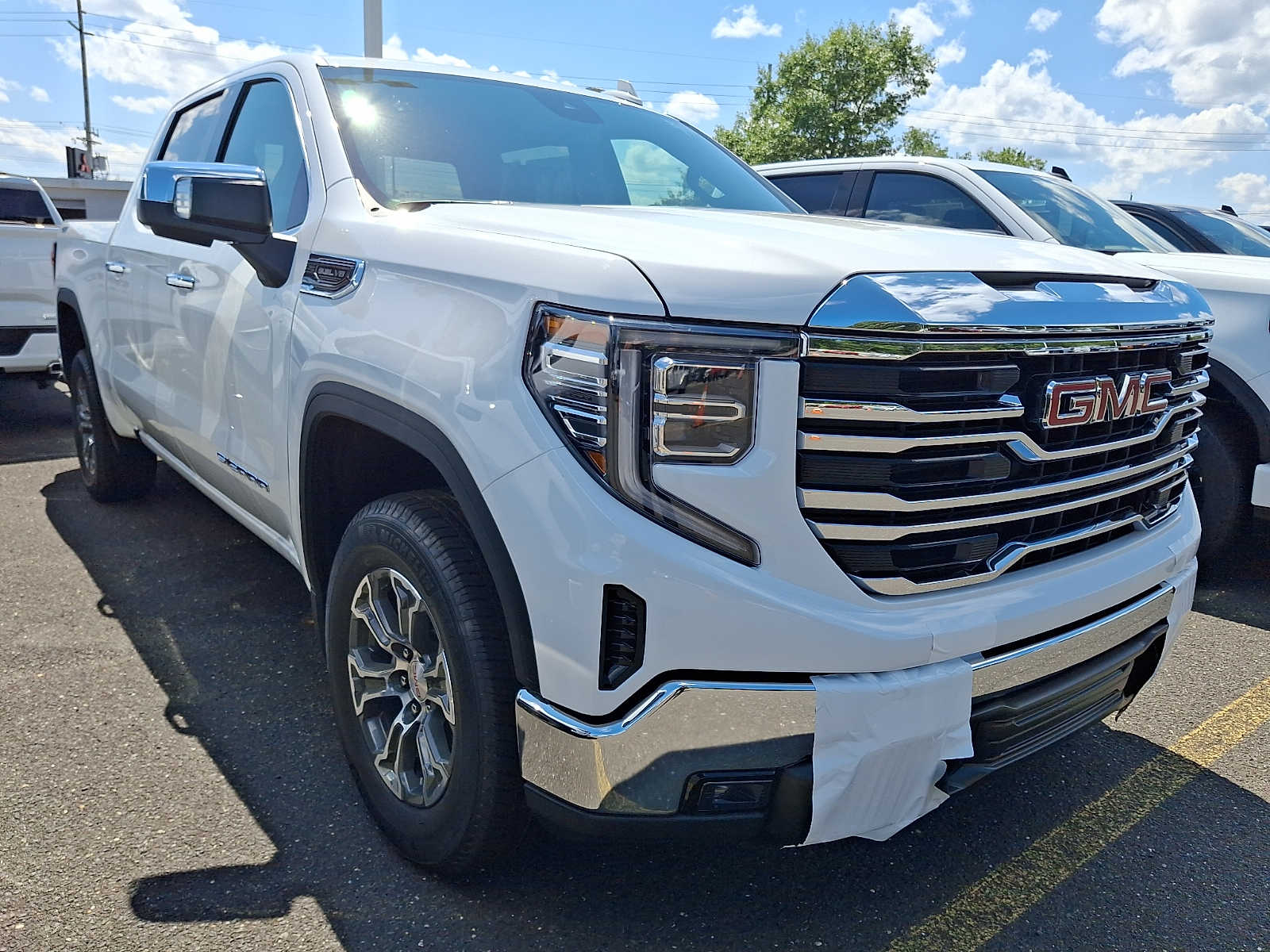 New 2026 GMC Sierra 1500 SLT