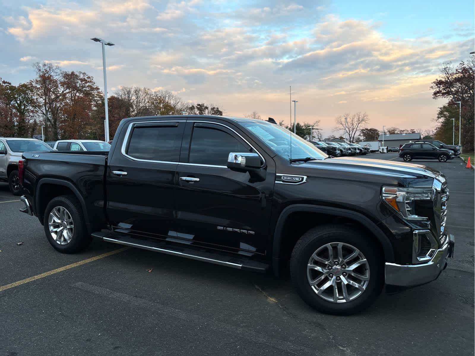 2019 Gmc Sierra 1500 SLT photo 3