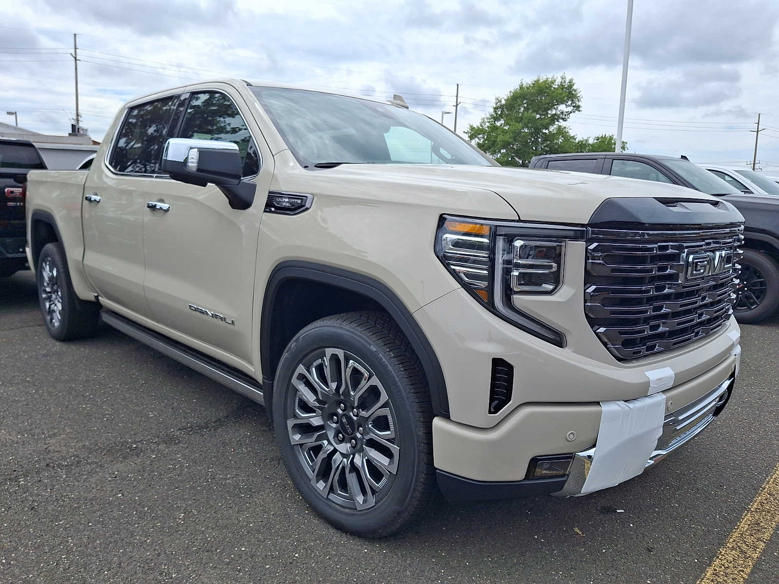 New 2026 GMC Sierra 1500 Denali Ultimate 4WD Crew Cab 147 4WD Crew Cab 147