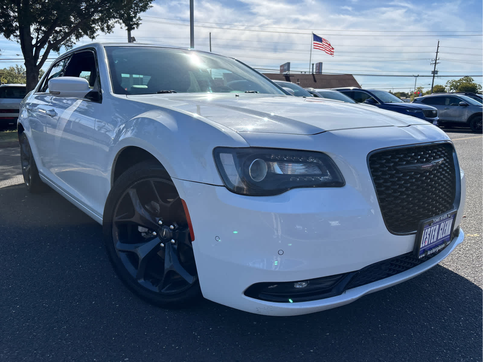 2021 Chrysler 300 photo 2