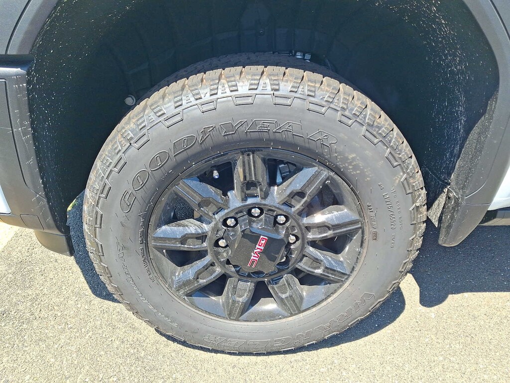 New 2026 GMC Sierra 2500HD AT4
