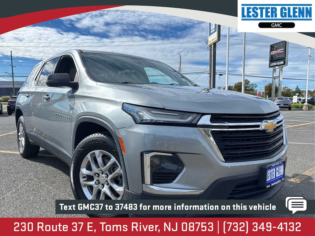 Used 2023 Chevrolet Traverse LS FWD