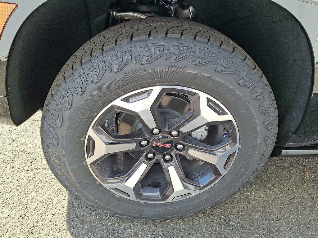 New 2026 GMC Yukon XL AT4 Ultimate 4WD