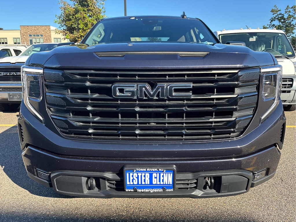 Used 2024 GMC Sierra 1500 Elevation 4WD Crew Cab 147 4WD Crew Cab 147