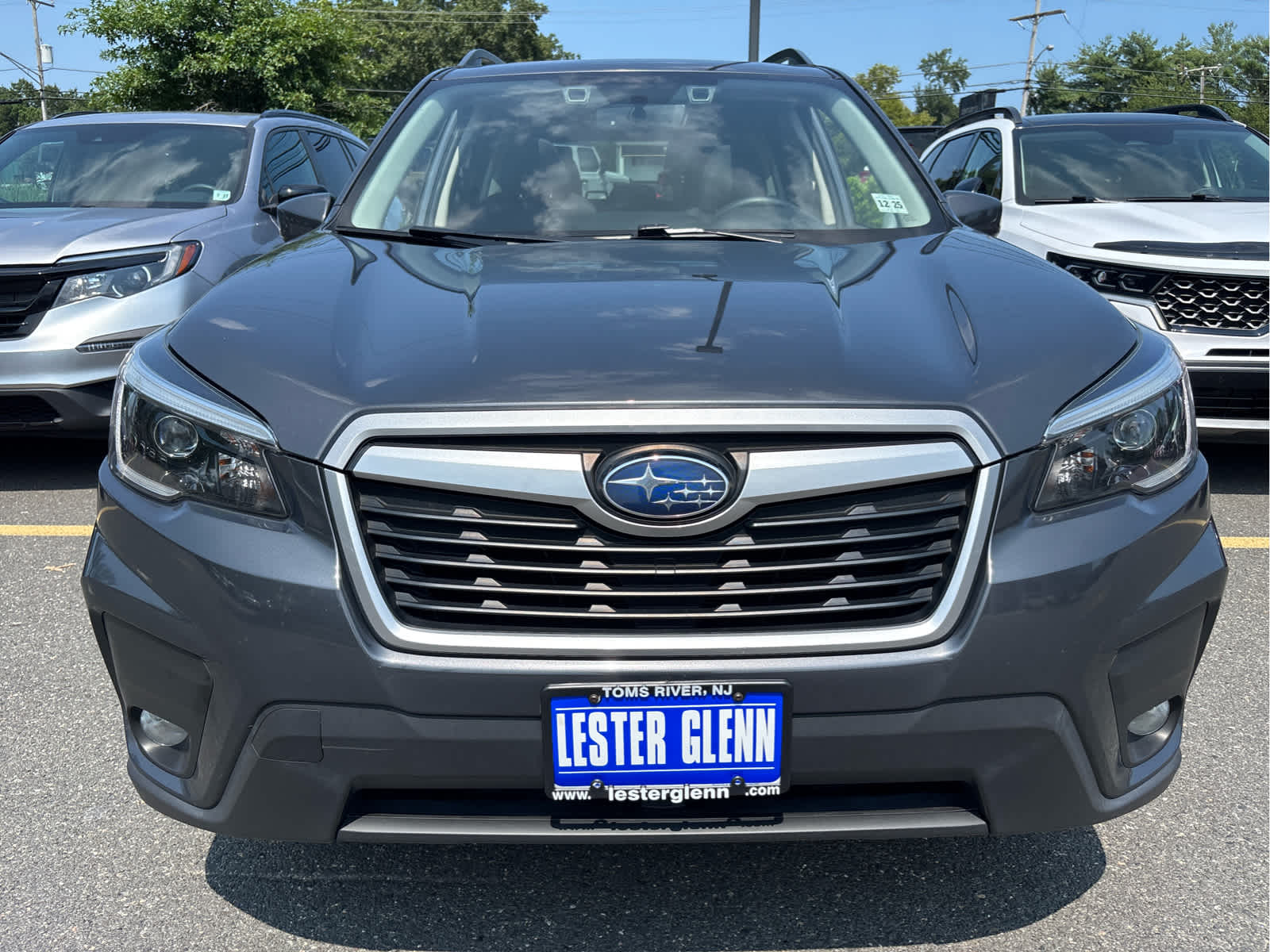 2021 Subaru Forester Premium photo 3