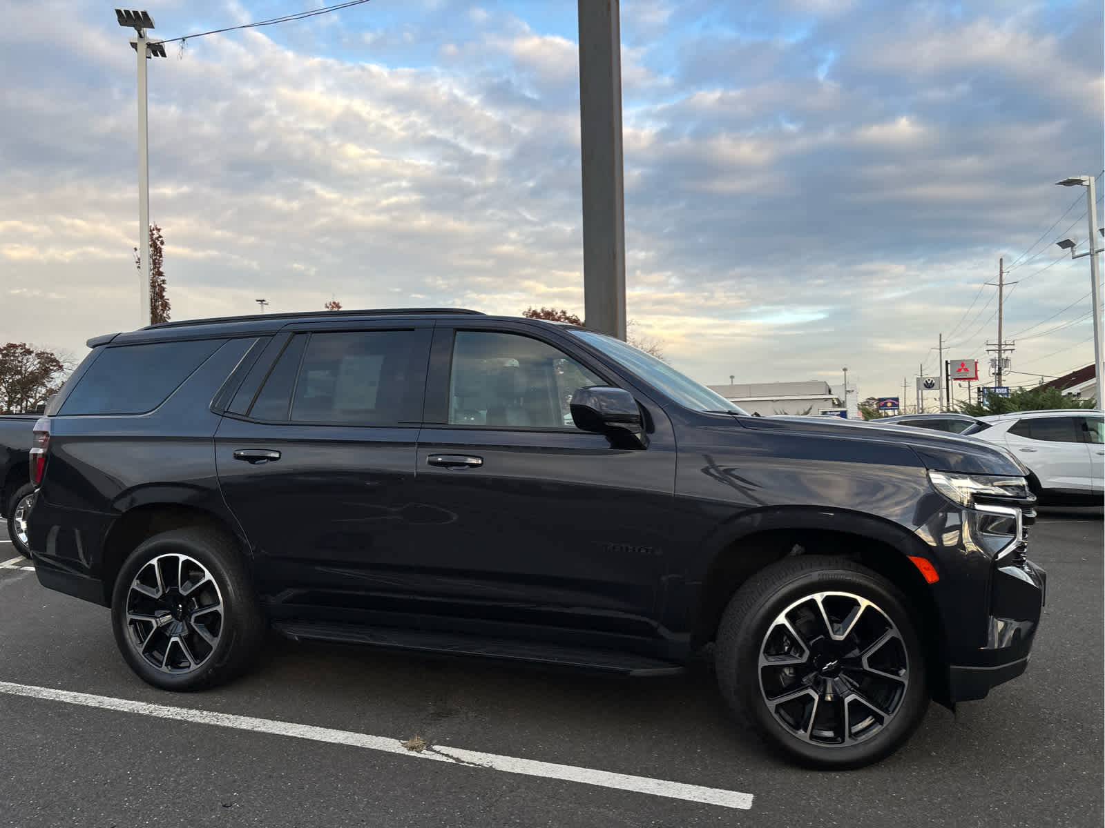 2023 Chevrolet Tahoe RST photo 2