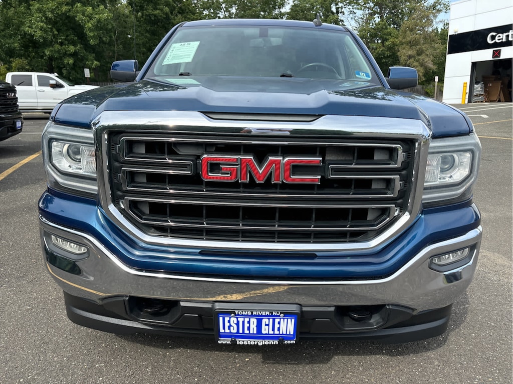 Used 2016 GMC Sierra 1500 SLE 4WD Crew Cab 143.5 4WD Crew Cab 143.5