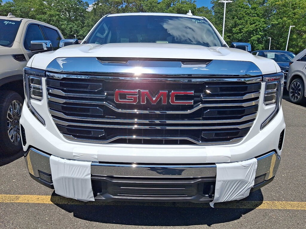 New 2026 GMC Sierra 1500 SLT