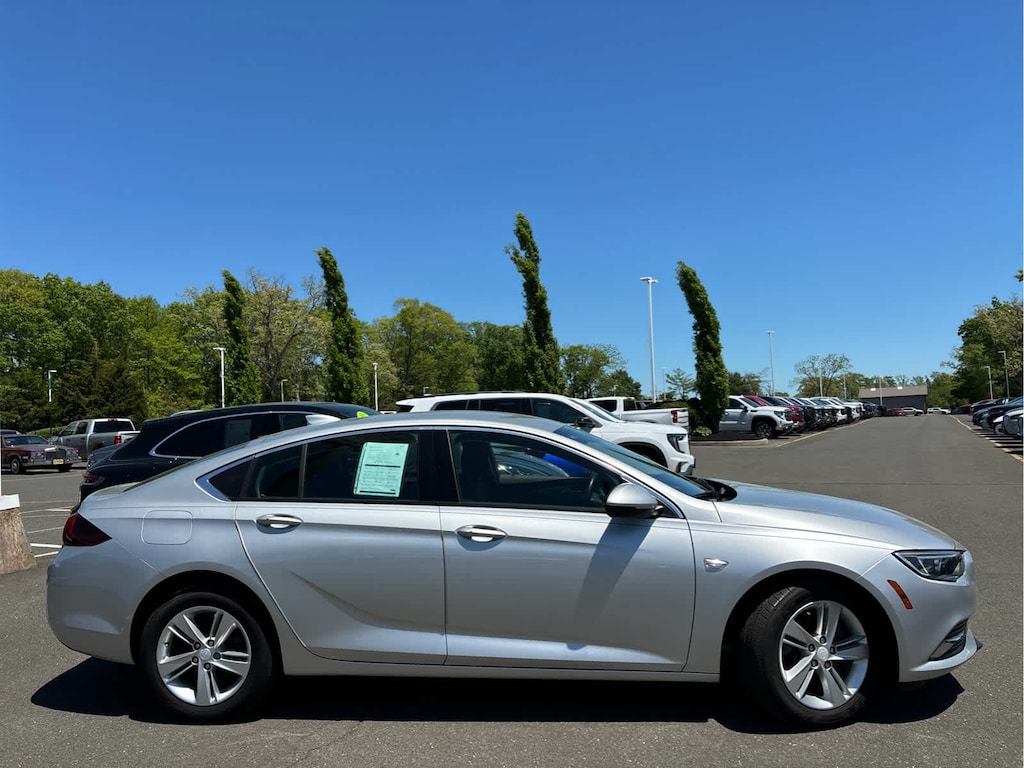 Used 2018 Buick Regal Sportback Preferred Sdn FWD