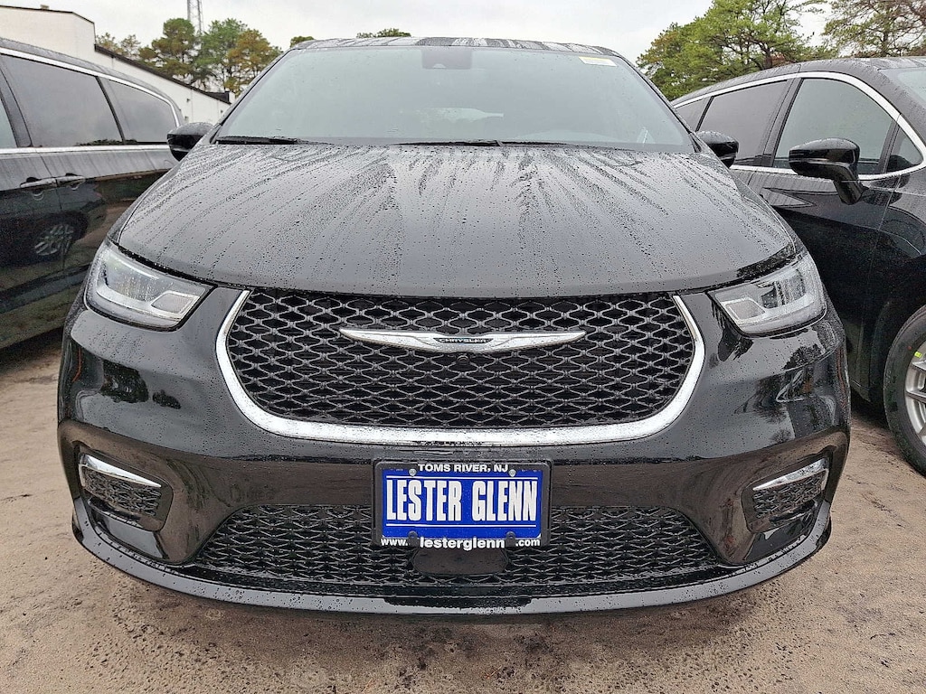 New 2026 Chrysler Pacifica Select Passenger Van