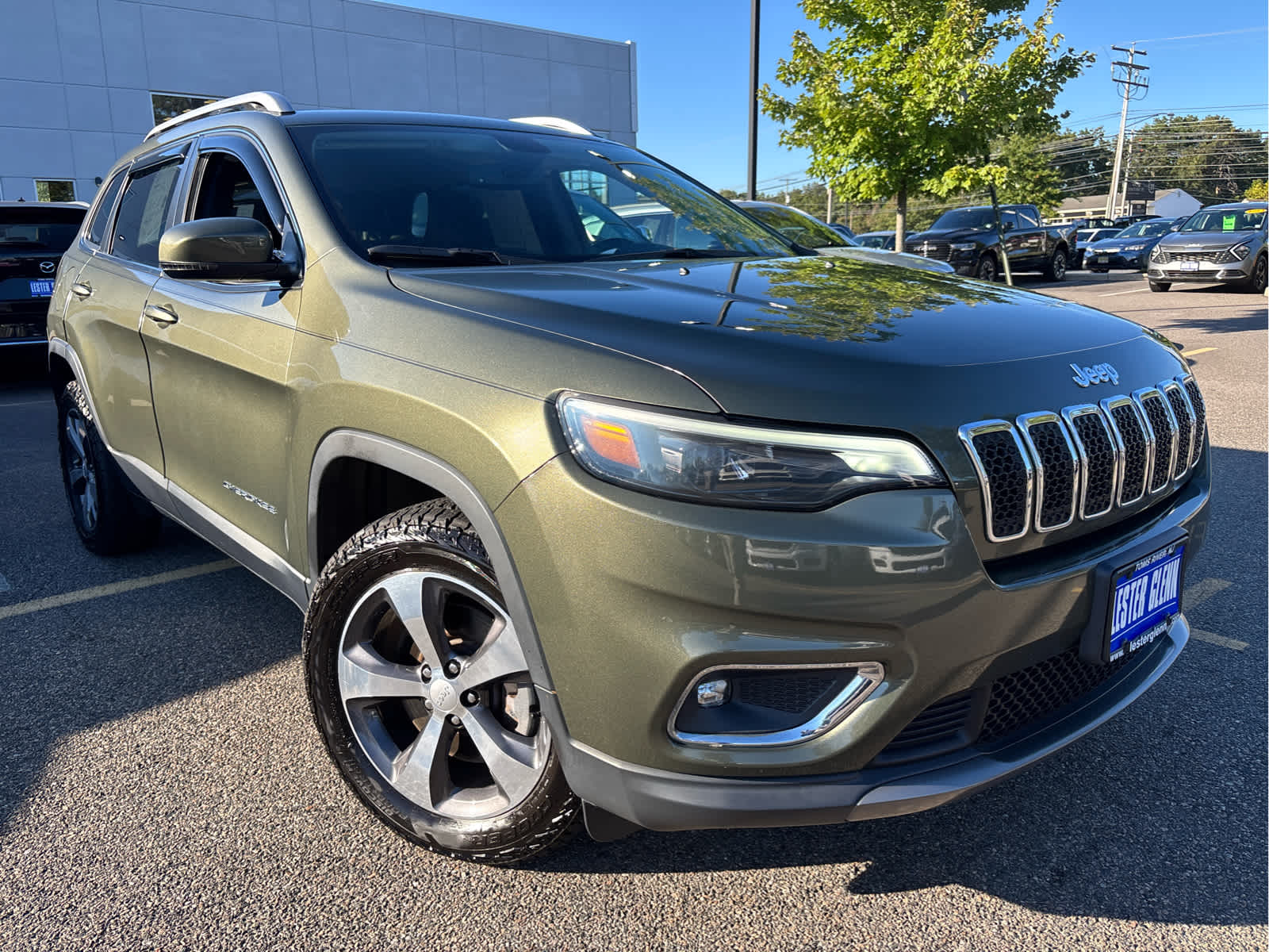 2019 Jeep Cherokee Limited photo 2