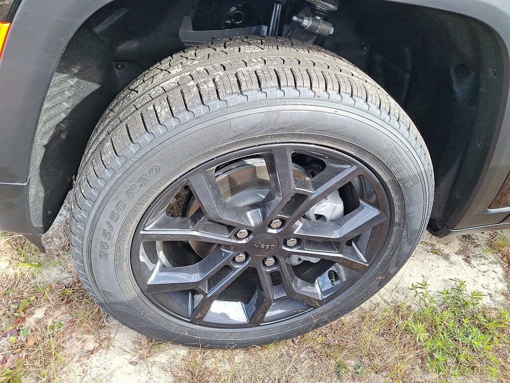 New 2025 Jeep Grand Cherokee Limited Sport Utility