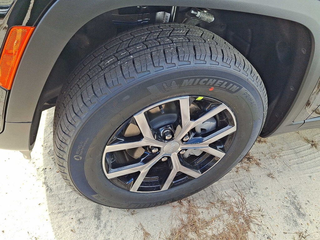 New 2025 Jeep Grand Cherokee Limited Sport Utility