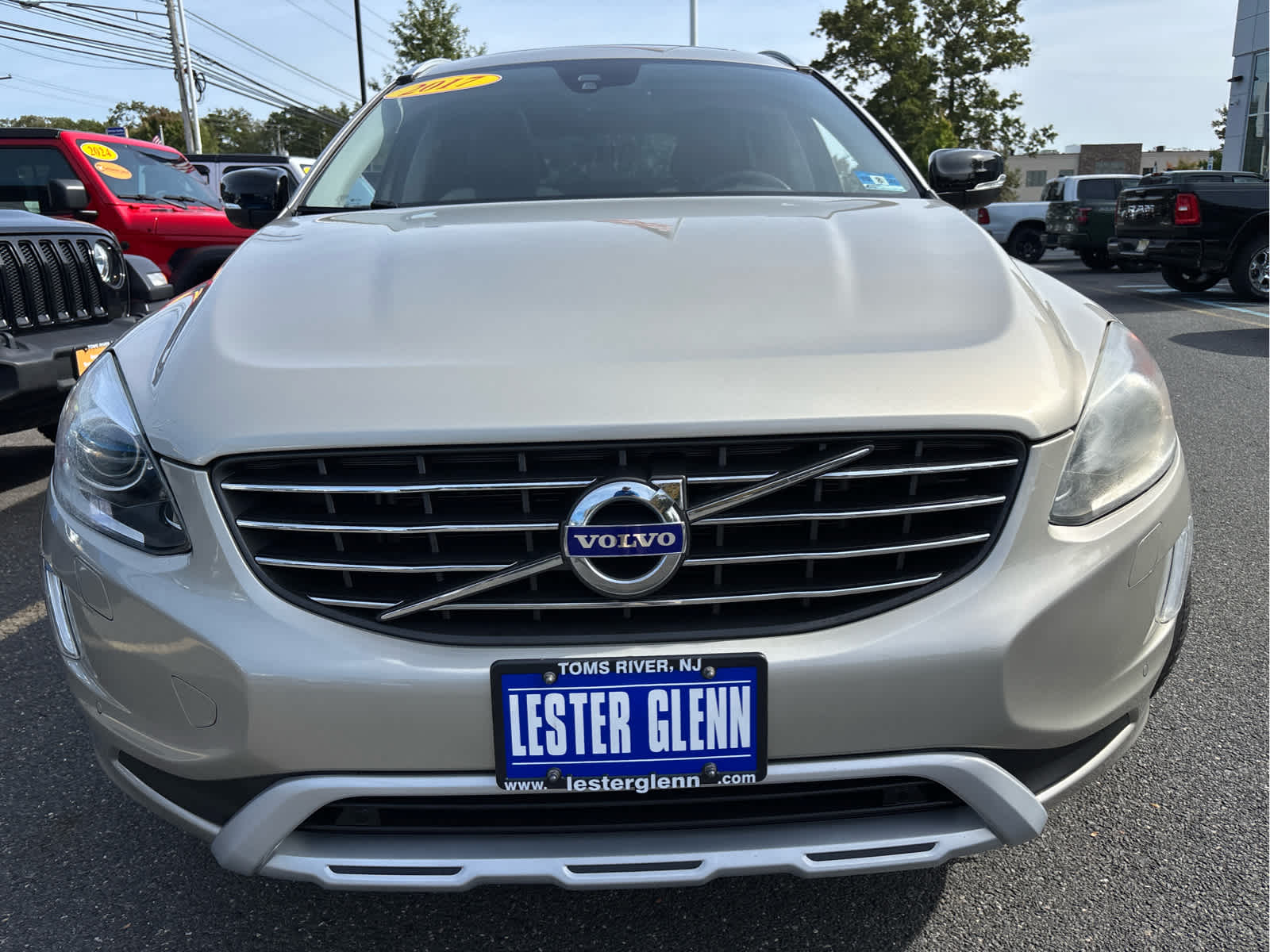 Used 2017 Volvo XC60 Dynamic SUV
