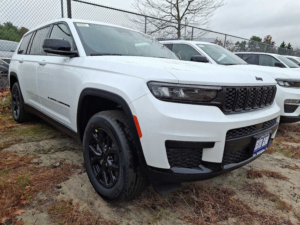 New 2025 Jeep Grand Cherokee L Altitude X Sport Utility