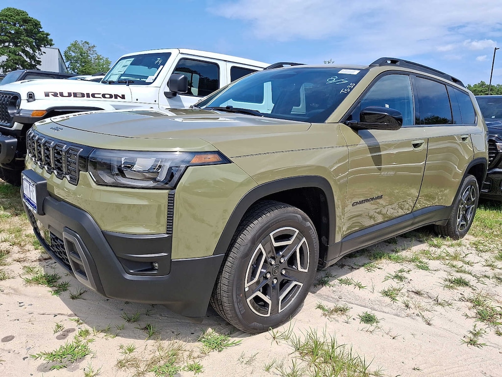 New 2026 Jeep Cherokee Laredo Sport Utility
