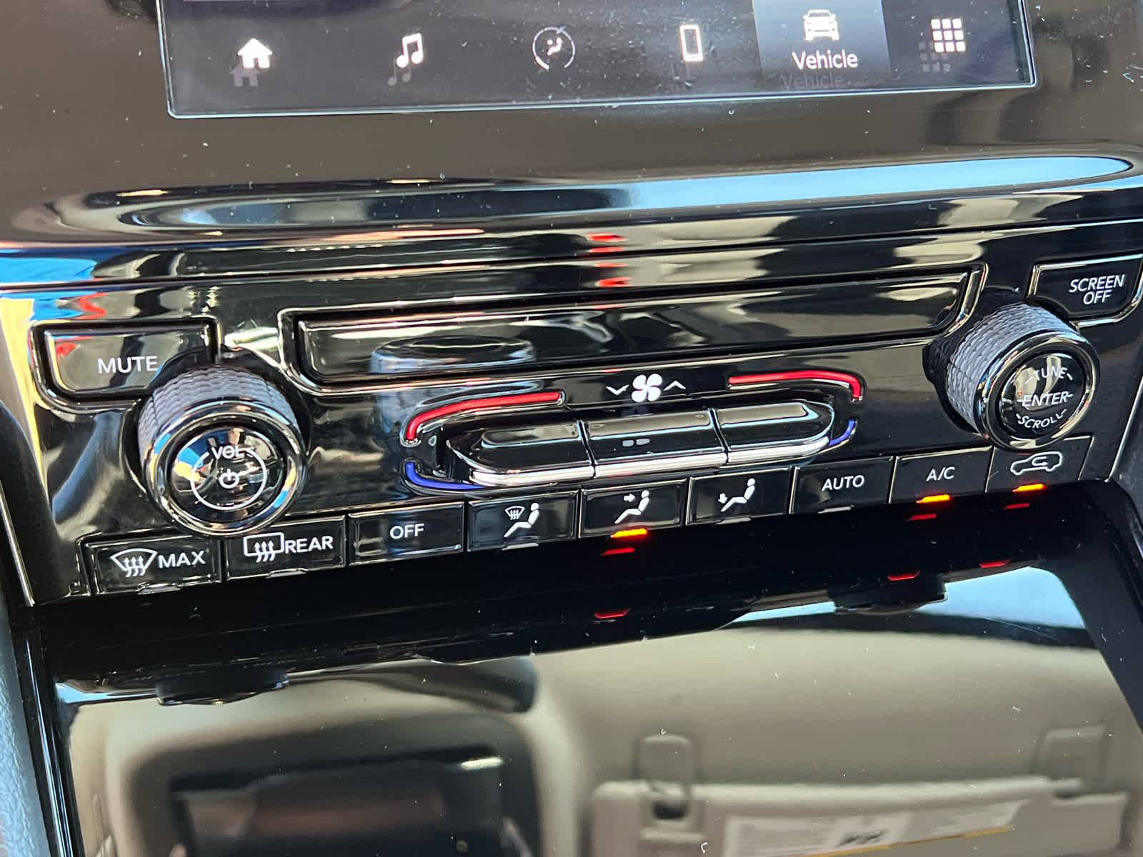 2023 Jeep Grand Cherokee Laredo - Photo 19