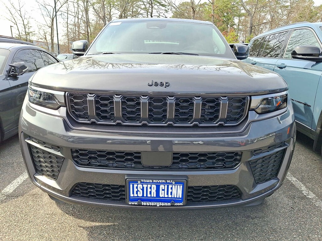 New 2026 Jeep Grand Cherokee Laredo Altitude Sport Utility