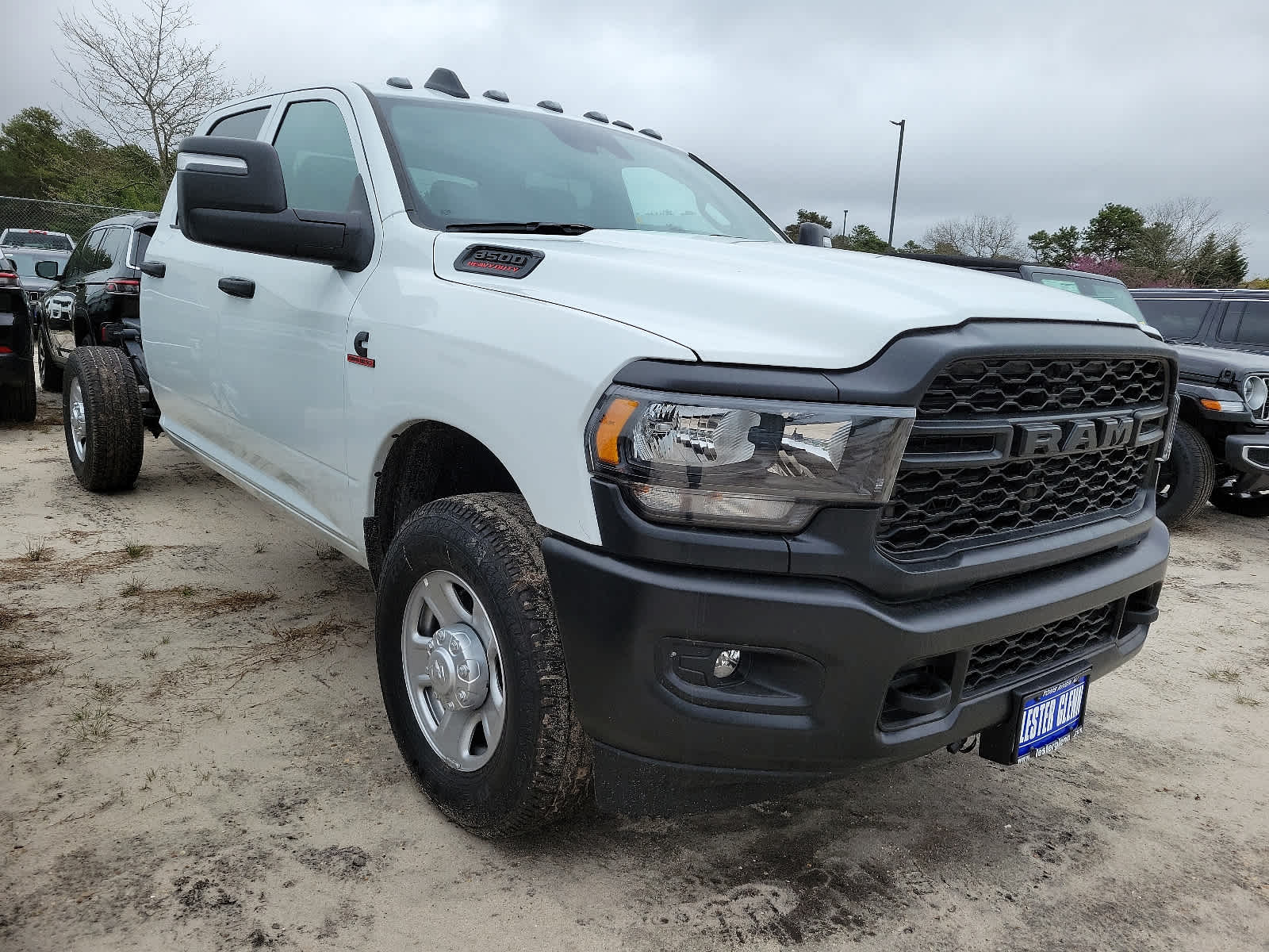 2024 Ram 3500 Tradesman photo 2