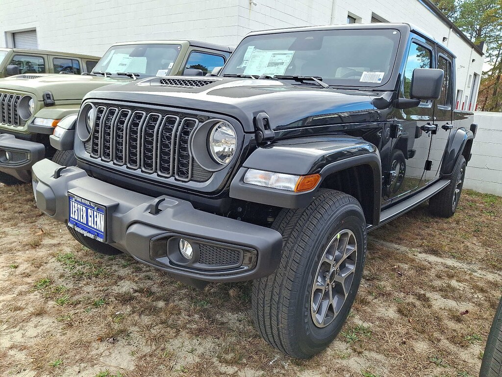 New 2026 Jeep Gladiator Sport S Pickup