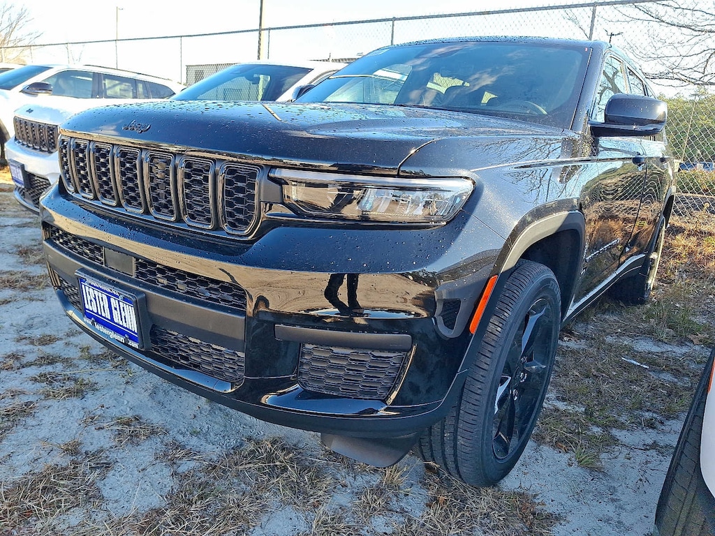 New 2025 Jeep Grand Cherokee L Altitude X Sport Utility