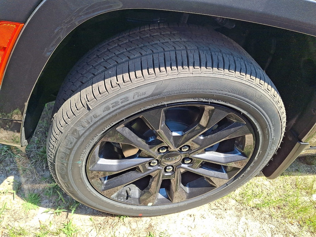 New 2026 Jeep Grand Cherokee Limited Reserve Sport Utility