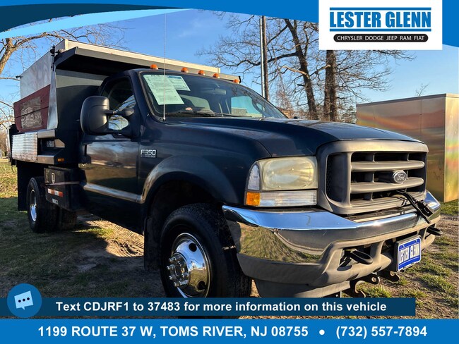 2004 Ford Super Duty F-350 DRW XL Truck Regular Cab