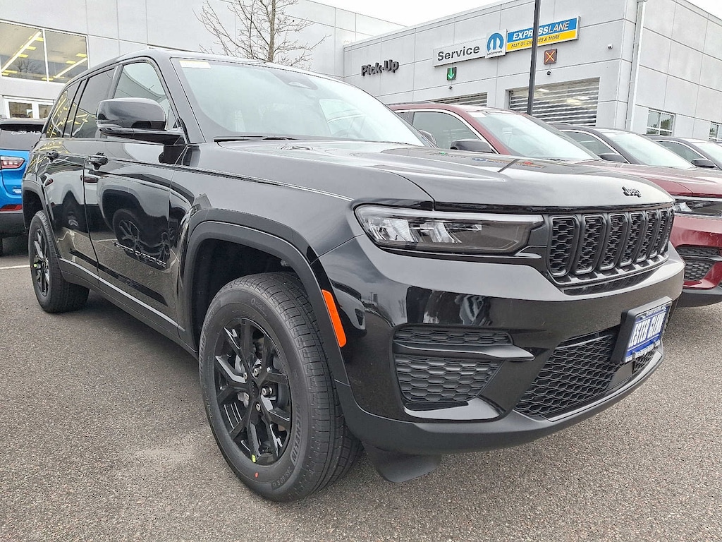 New 2025 Jeep Grand Cherokee Altitude X Sport Utility
