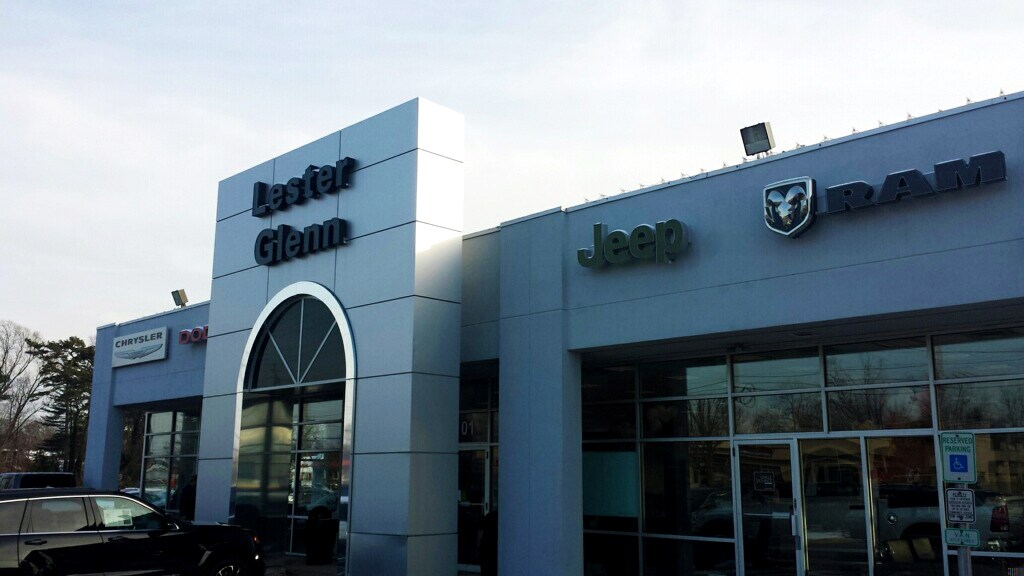 Lester Glenn Chrysler Dodge Jeep RAM FIAT Showroom