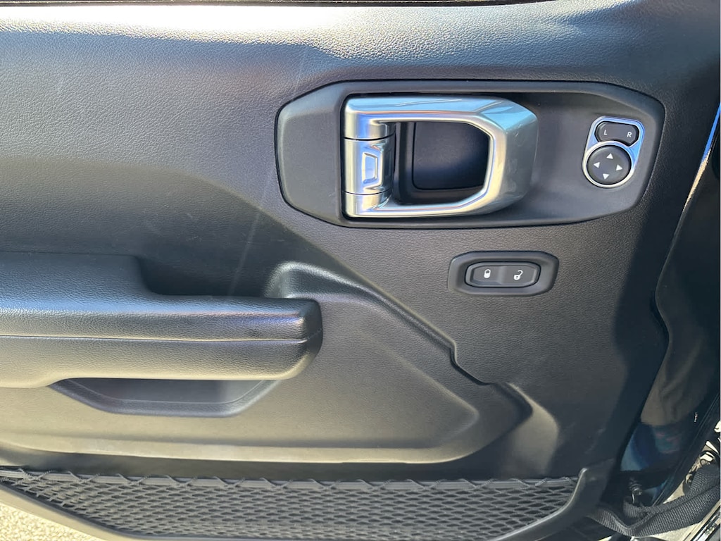 Used 2021 Jeep Wrangler Unlimited Sport Altitude SUV