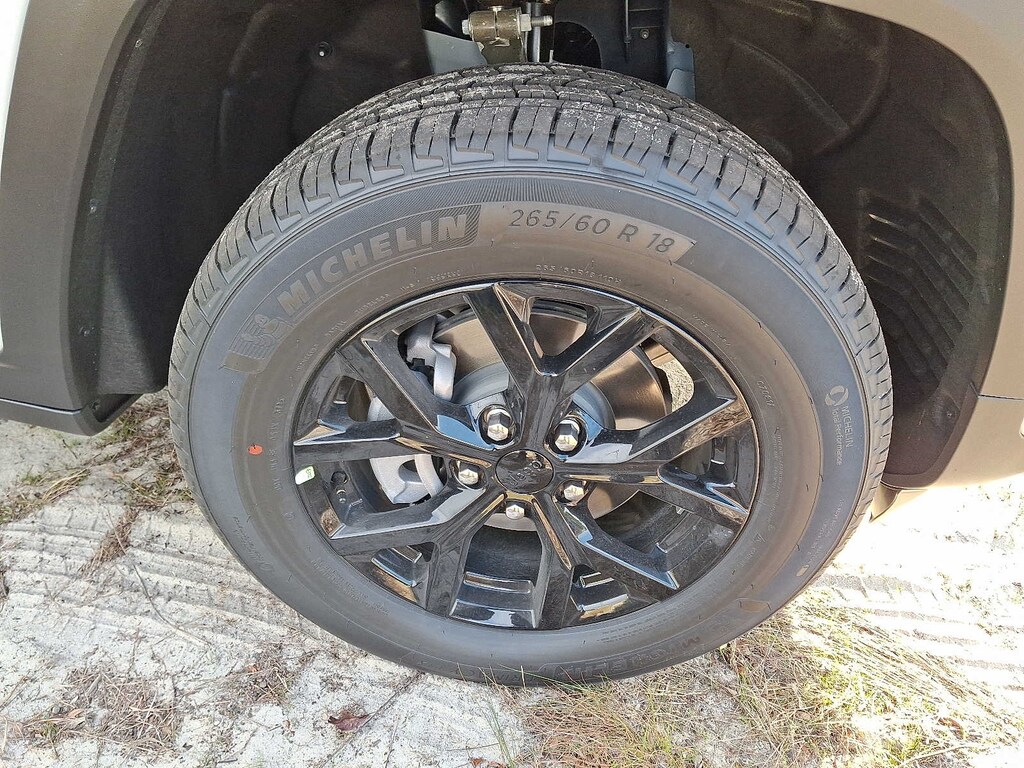 New 2025 Jeep Grand Cherokee Altitude X Sport Utility