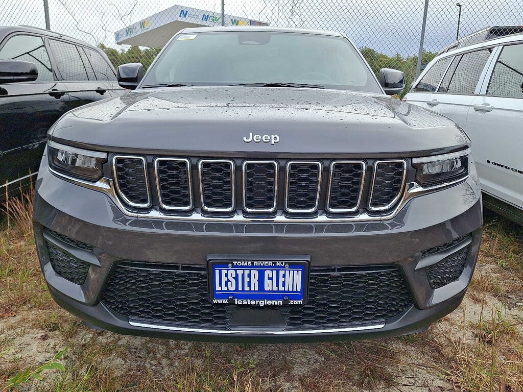 New 2025 Jeep Grand Cherokee Laredo X Sport Utility