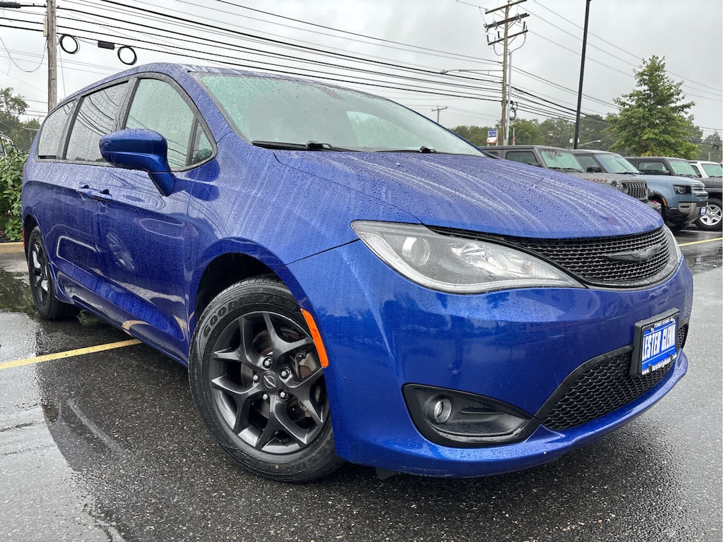 Used 2020 Chrysler Pacifica Touring Van Passenger Van