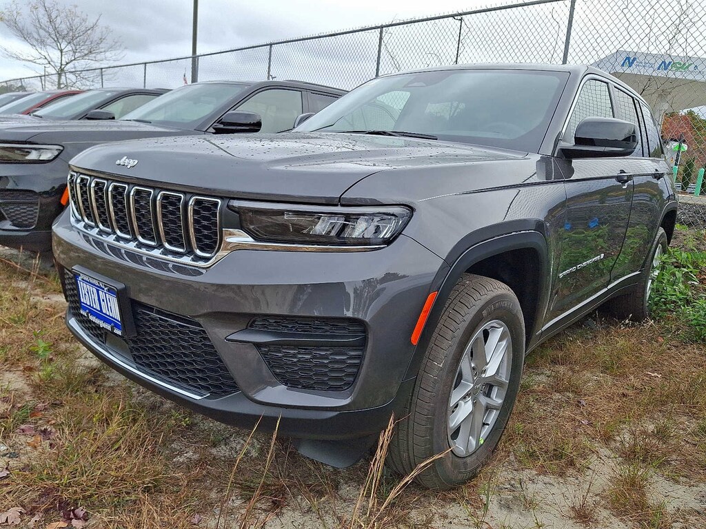 New 2025 Jeep Grand Cherokee Laredo X Sport Utility
