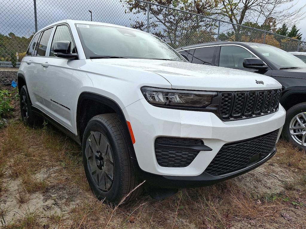 New 2025 Jeep Grand Cherokee Altitude X Sport Utility