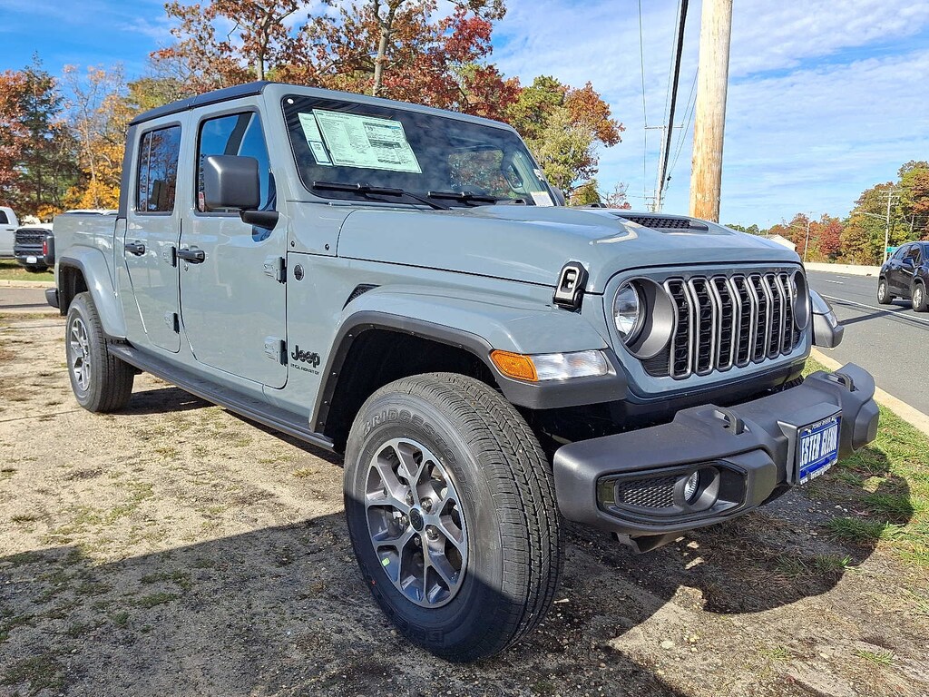 New 2026 Jeep Gladiator Sport S Pickup