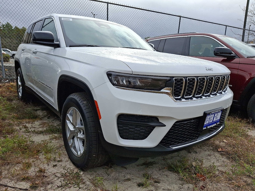 New 2025 Jeep Grand Cherokee Laredo X Sport Utility