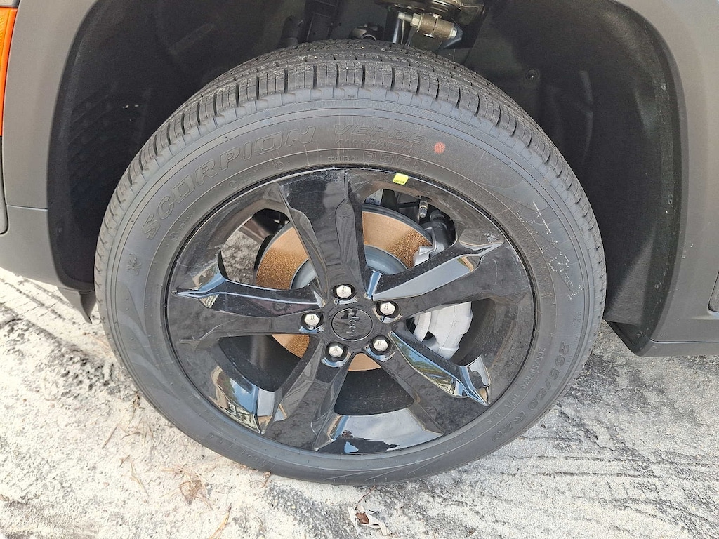 New 2025 Jeep Grand Cherokee Limited Sport Utility