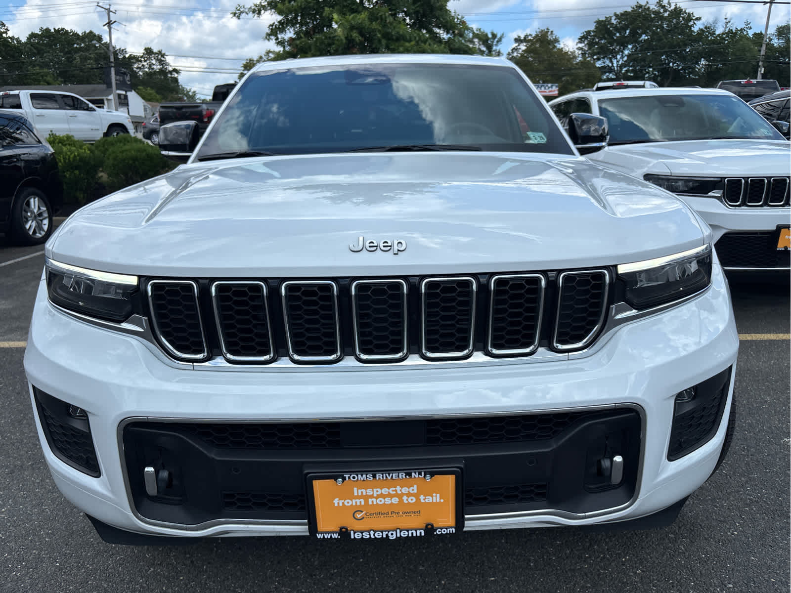 2023 Jeep Grand Cherokee Overland photo 3