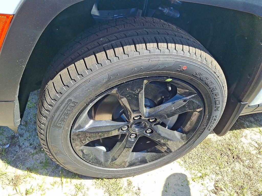 New 2026 Jeep Grand Cherokee L Limited Sport Utility