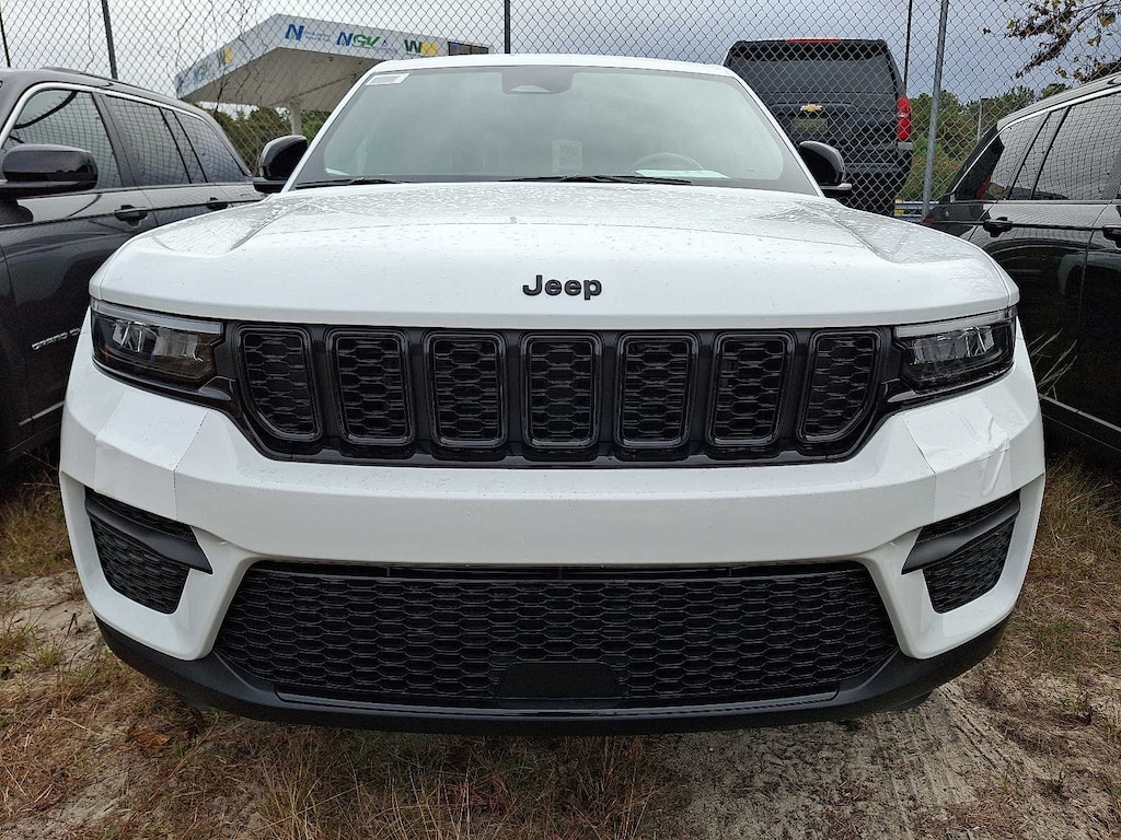 New 2025 Jeep Grand Cherokee Altitude X Sport Utility