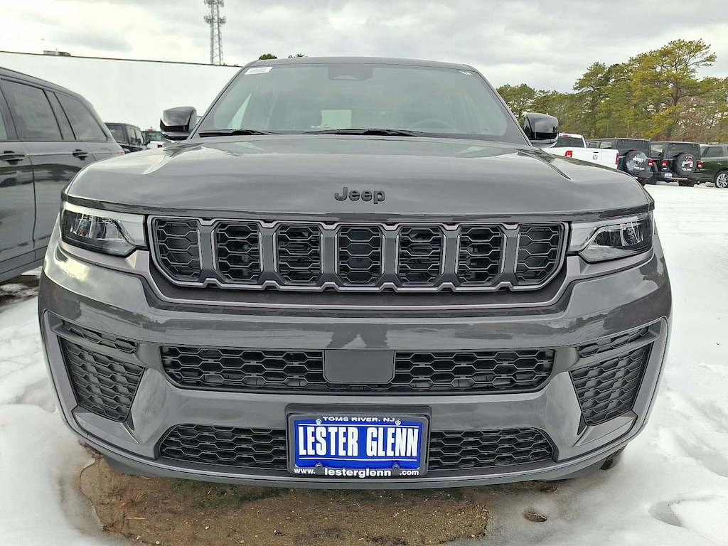 New 2026 Jeep Grand Cherokee Laredo Altitude Sport Utility
