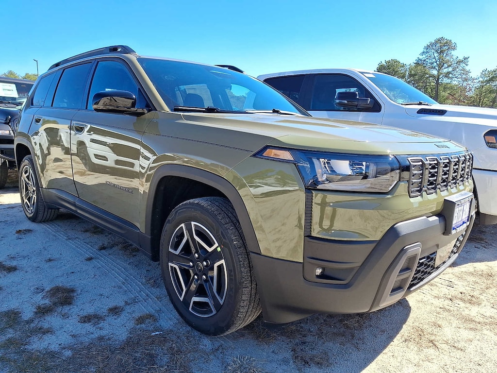 New 2026 Jeep Cherokee Laredo Sport Utility