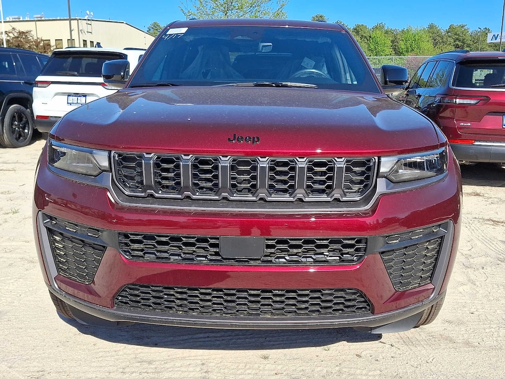 New 2026 Jeep Grand Cherokee Laredo Altitude Sport Utility