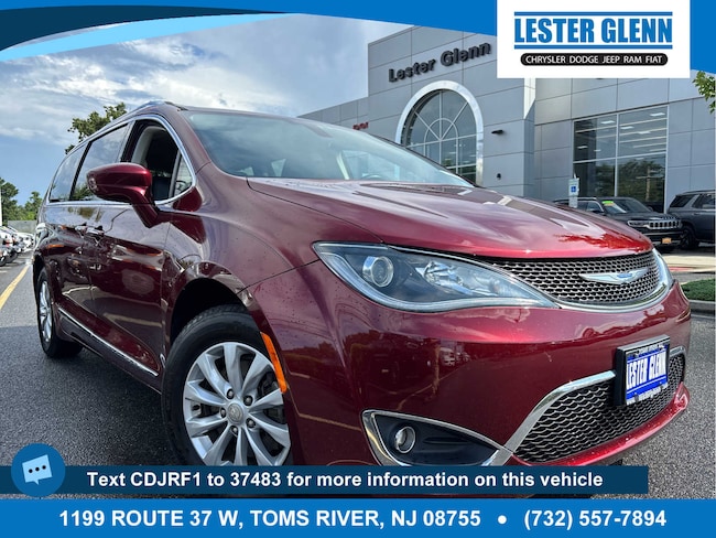 2018 Chrysler Pacifica Touring L Van